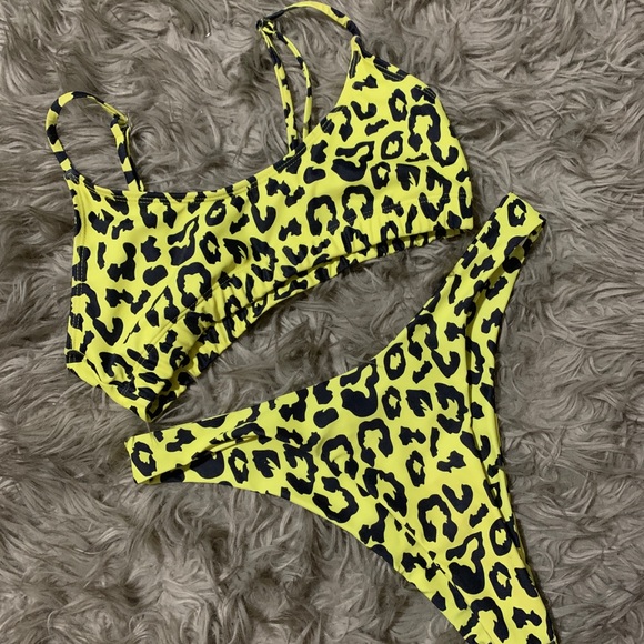 Cheetah Print Bikini | M - Picture 10 of 12